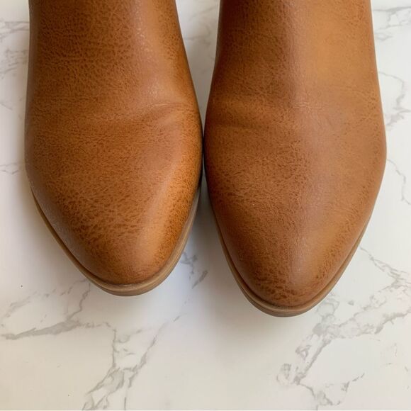 Naturalizer Women's Carlyn Block Heel Ankle Bootie in Brown | Size 8 - Picture 5 of 8